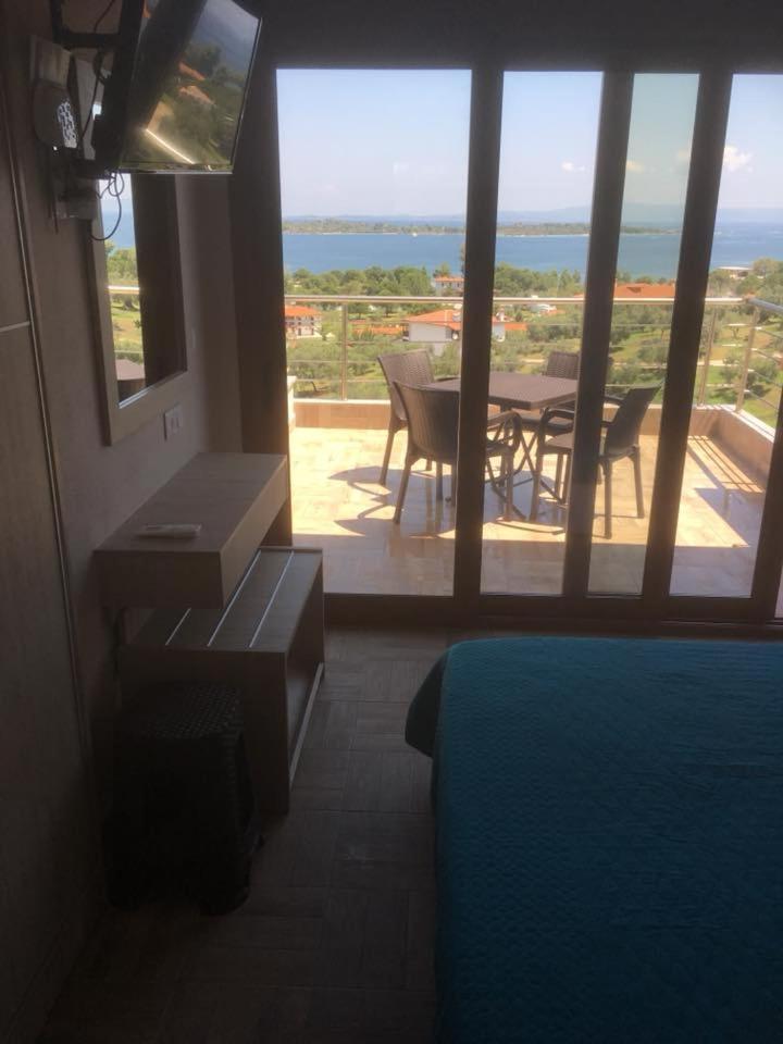 Thealos Rooms Vourvourou Exteriör bild