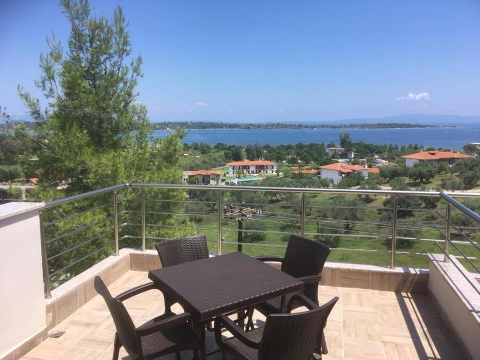Thealos Rooms Vourvourou Exteriör bild