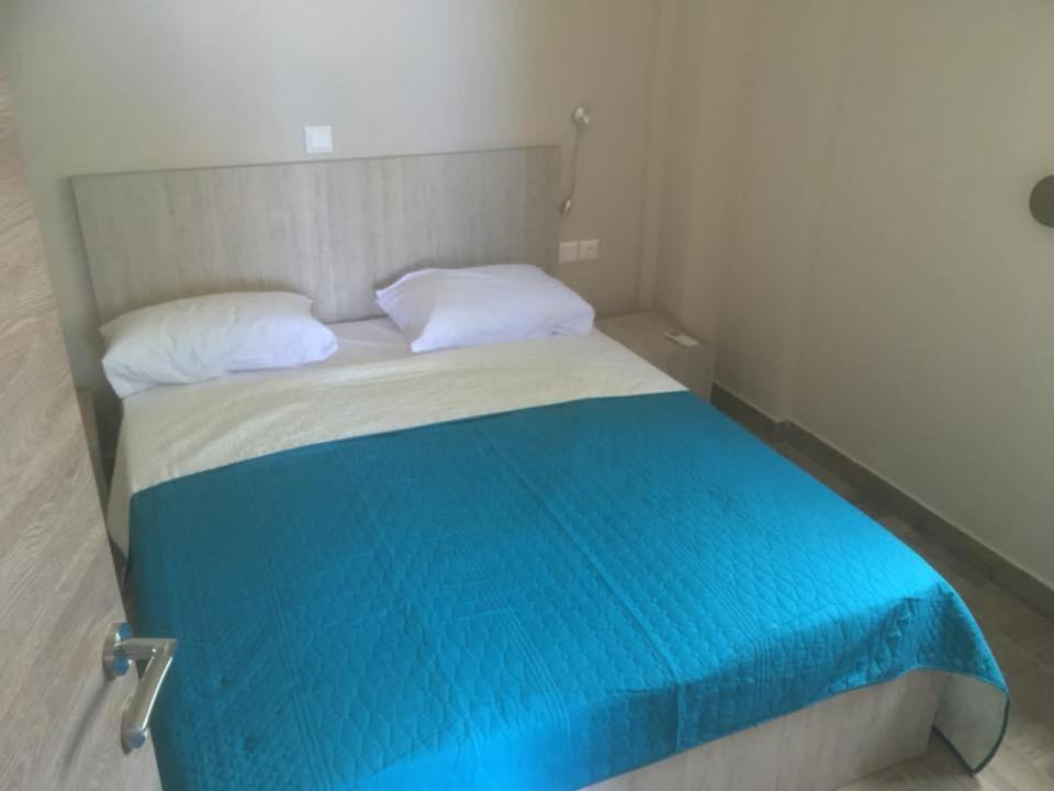 Thealos Rooms Vourvourou Exteriör bild